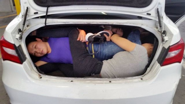 chinese-citizens-in-trunk-167612.JPG chinese-citizens-in-trunk-167612.JPG