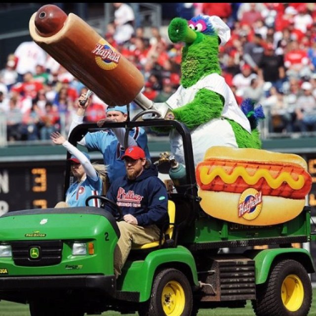 7af7d535fab46dfc8f529126929b0c3d--philadelphia-phillies-the-games.jpg