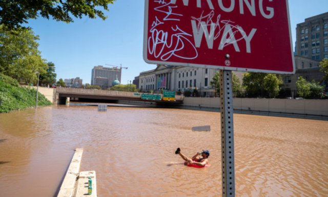 philadelphia-residents-float-highway-swim-hurricane-ida-floodwaters-768x461.jpg