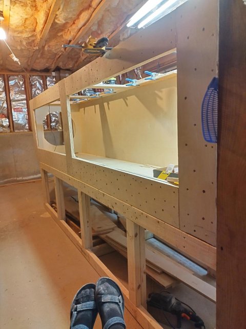 2nd layer and top bracing.jpg