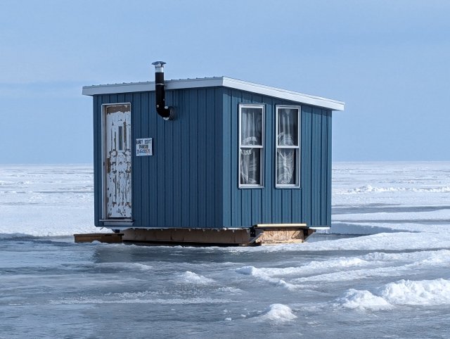 hut9.jpg