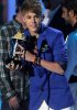 justin-bieber-movie-awards-281x399.jpg