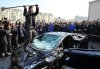 Lamborghini_Gallardo_destroyed_by_hammer_in_China_4.jpg