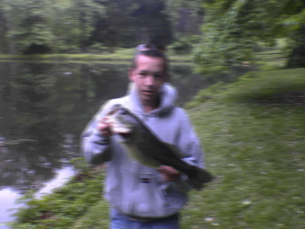 l_f5b08399a20f1e478cf3fb786550f9f3.gif
